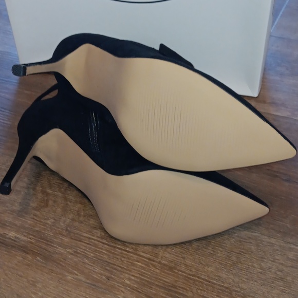 NEW Steve Madden Black Suede Heels Pointed Toe Size 8M - Picture 4 of 12
